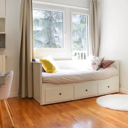 Appartement Eiffel Tour - Lovely 2 Bedrooms *