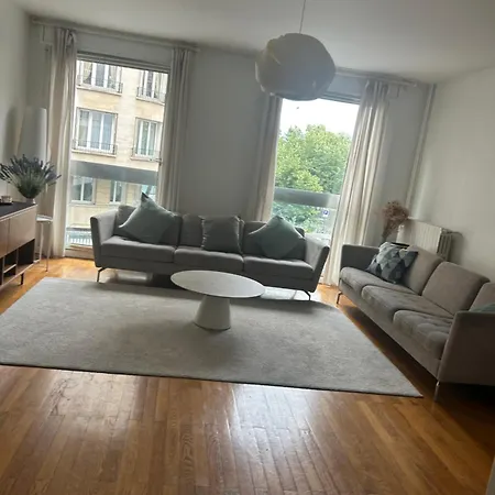 Eiffel Tour - Lovely 2 Bedrooms Appartamento *